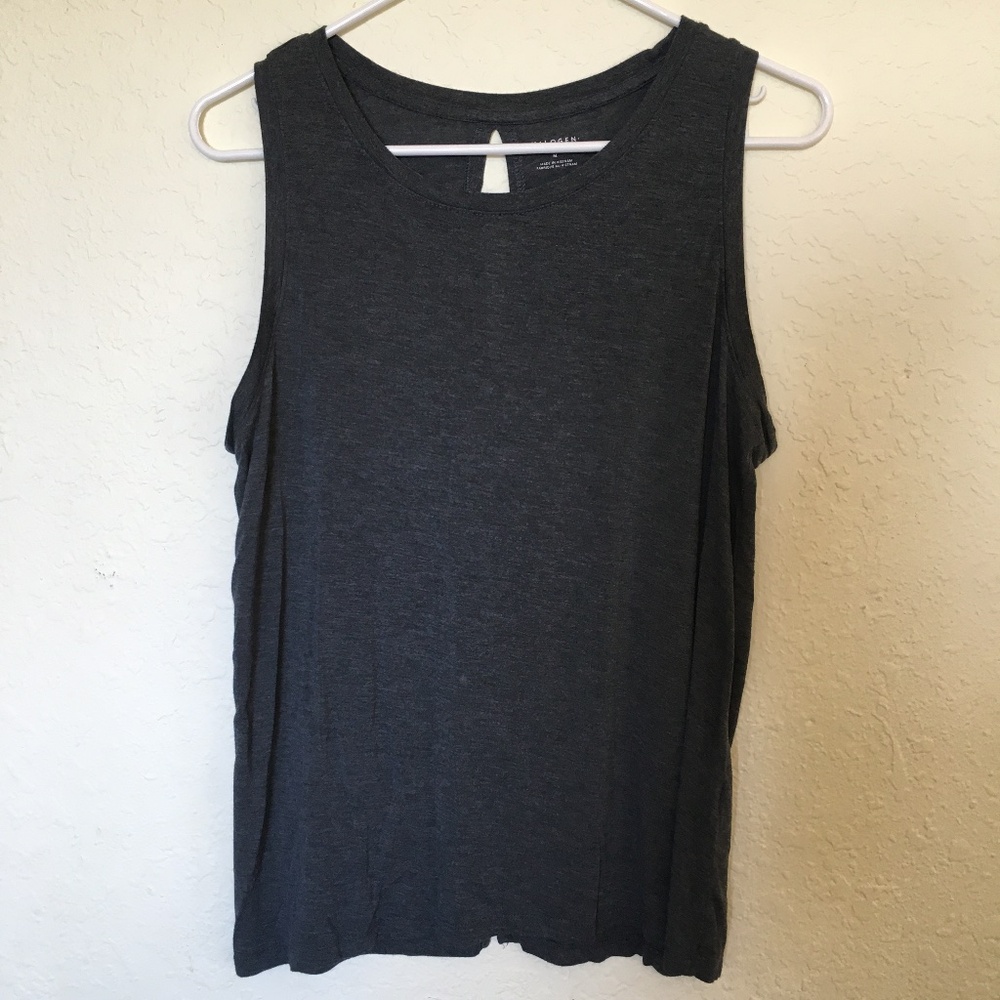 Halogen women's gray tank top. Size M.